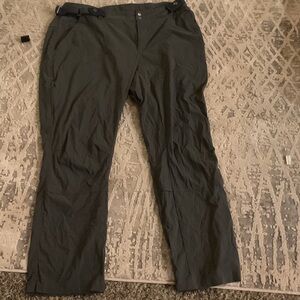 Columbia Men's Dark Gray Chinos